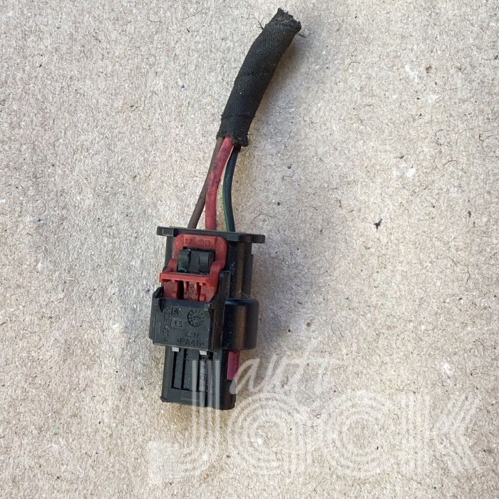 Роз'єм для Audi oe 80A973703A
