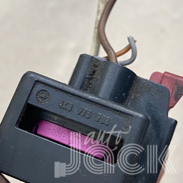 Роз'єм для Audi oe 4K8973708