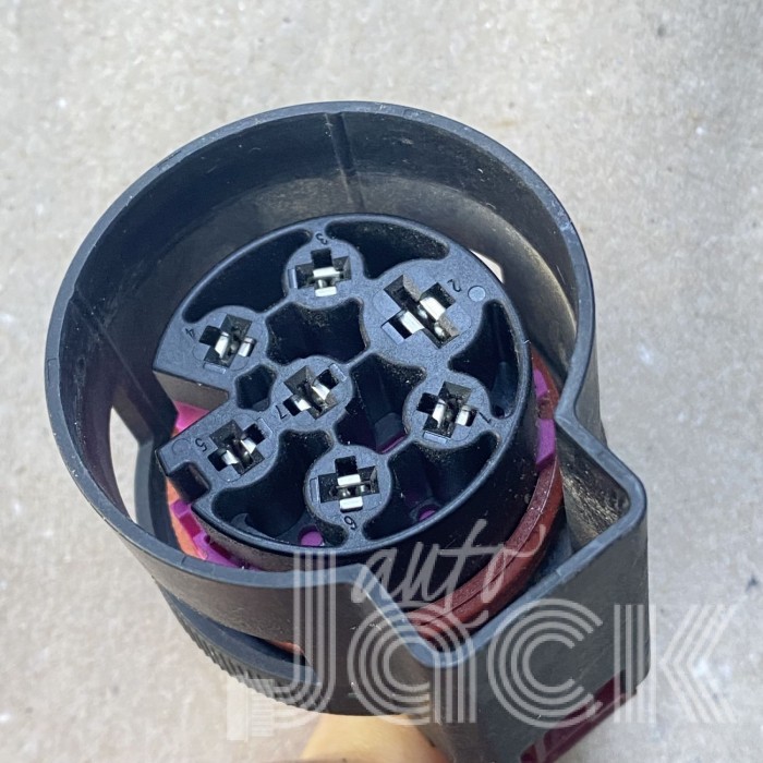 Роз'єм для Audi oe 4M0971978 Роз'єм для Audi oe 4M0971978