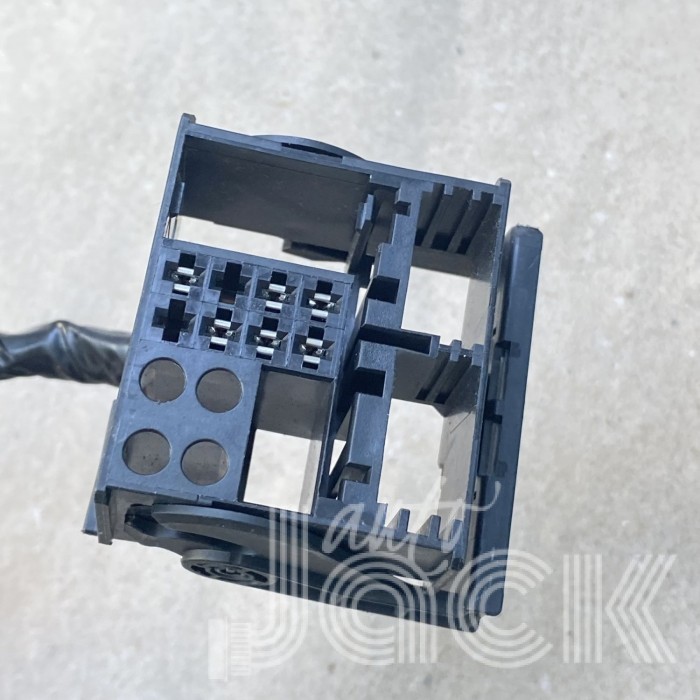 Роз'єм для Mercedes Benz oe A0015456930