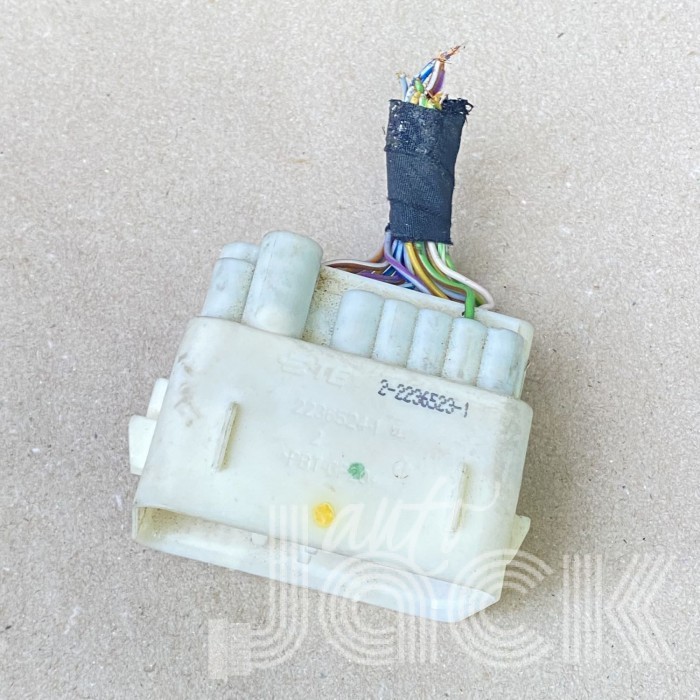 Роз'єм для Land Rover oe 2236524