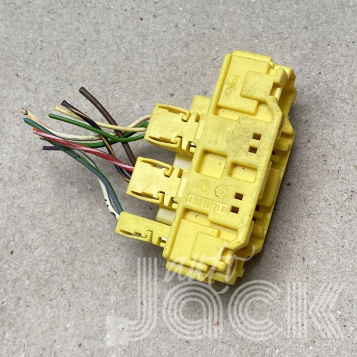 Роз'єм для Mercedes Benz oe A0055402181