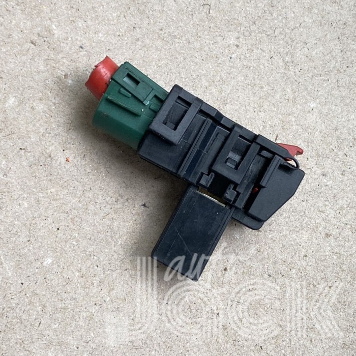 Роз'єм для BMW oe 61139342880