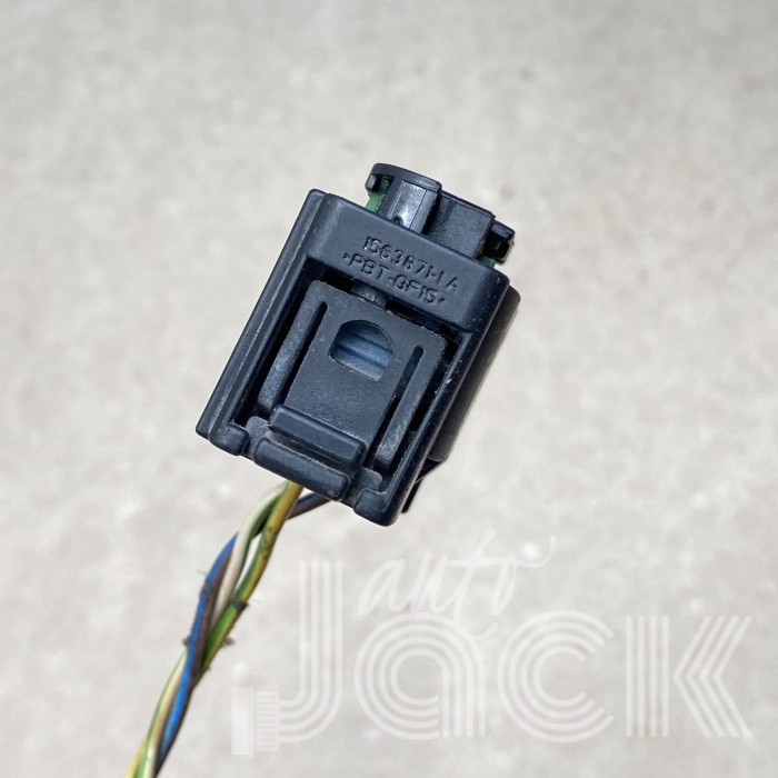 Роз'єм для Land Rover oe 15638711A