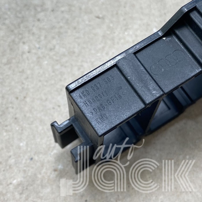 Кронштейн для Audi oe 4K0937503 Кронштейн для Audi oe 4K0937503