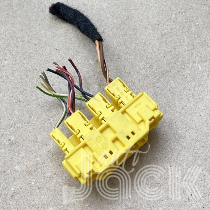 Роз'єм для Mercedes Benz oe A0055402181