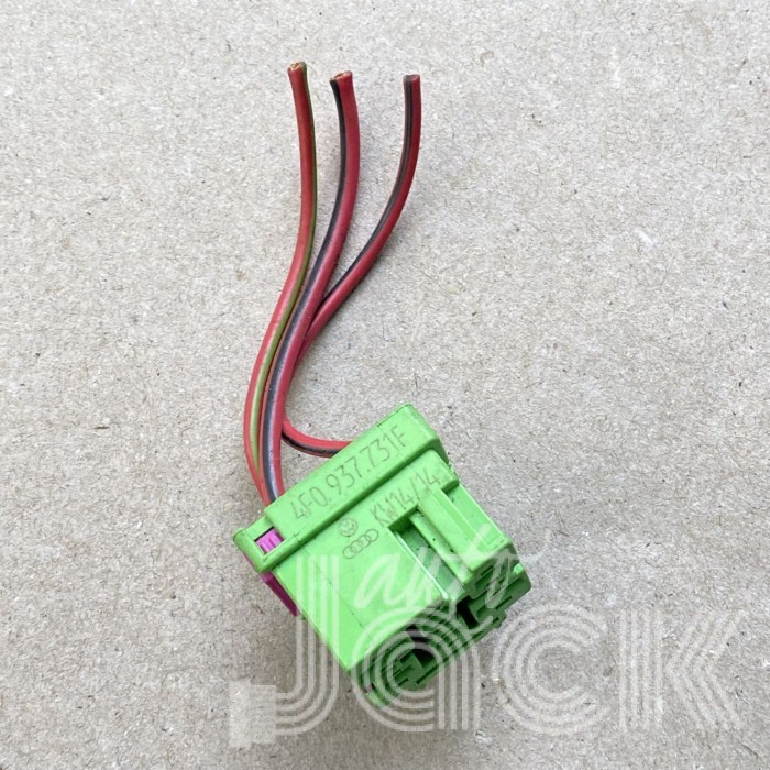 Роз'єм для Audi oe 4F0937731F