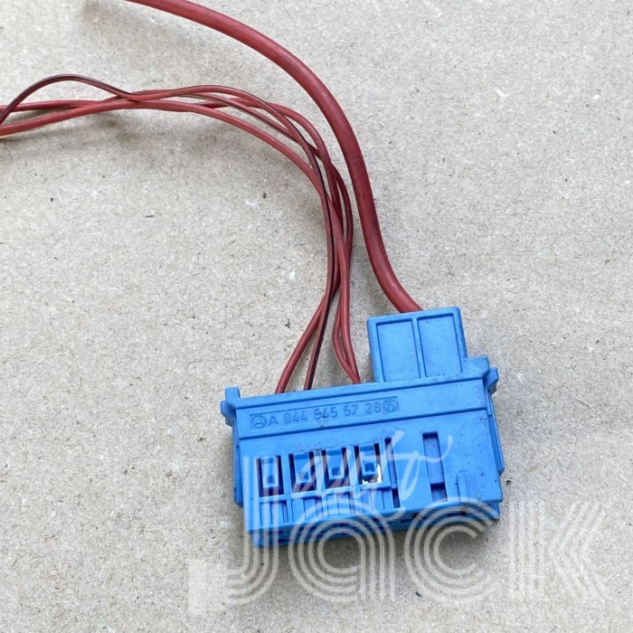Разъем для Audi oe A0445455728