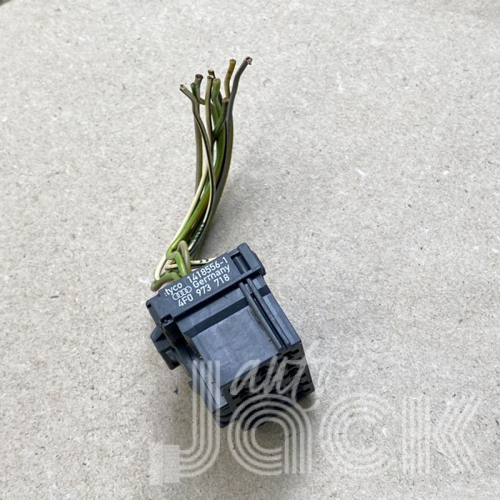 Роз'єм для Audi oe 4F0973718
