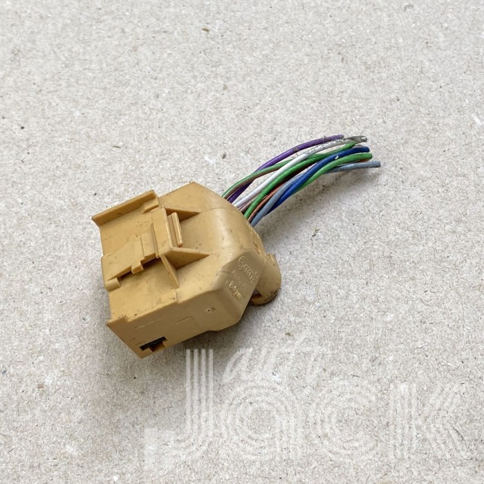 Роз'єм для Audi oe 4G0972420