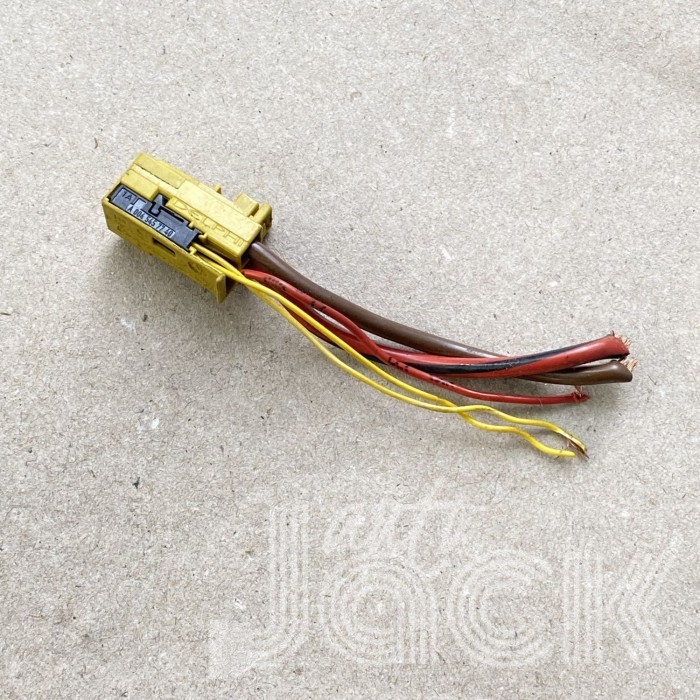 Роз'єм для Mercedes Benz oe A0015456430