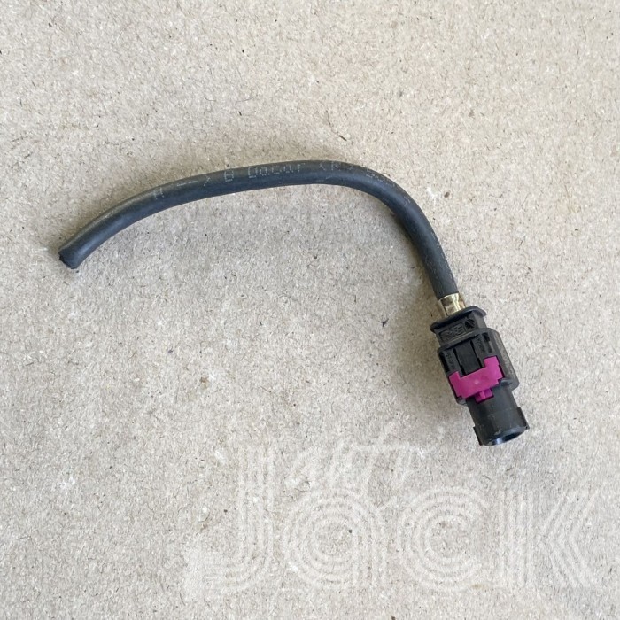 Роз'єм для Audi oe 4E0035750