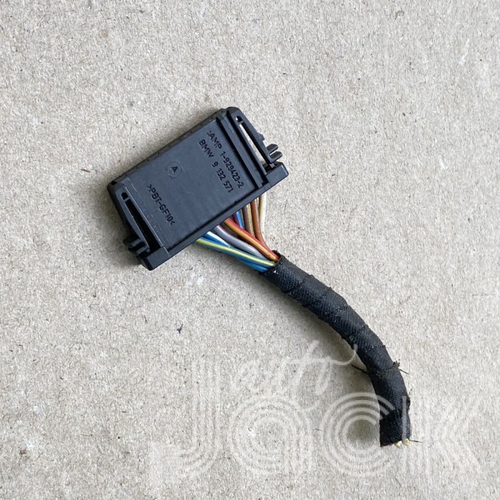 Роз'єм для BMW oe 9132571