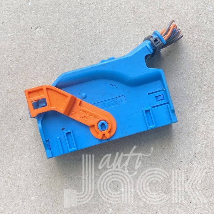 Роз'єм для Land Rover oe 217039381