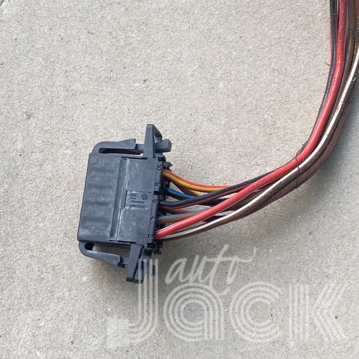 Роз'єм для Audi oe 1J0972725