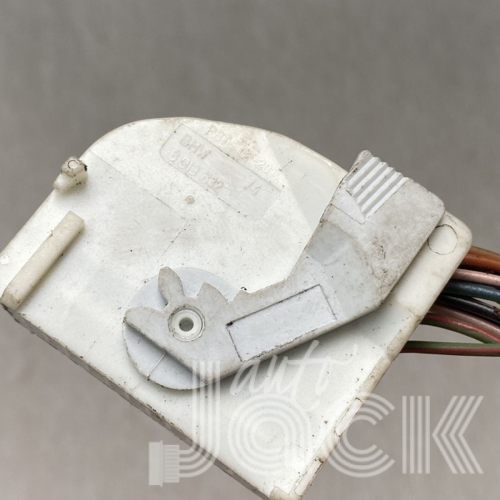 Роз'єм для BMW oe 6913632