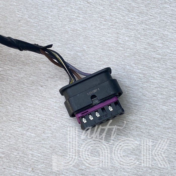 Роз'єм для Land Rover oe 121413971