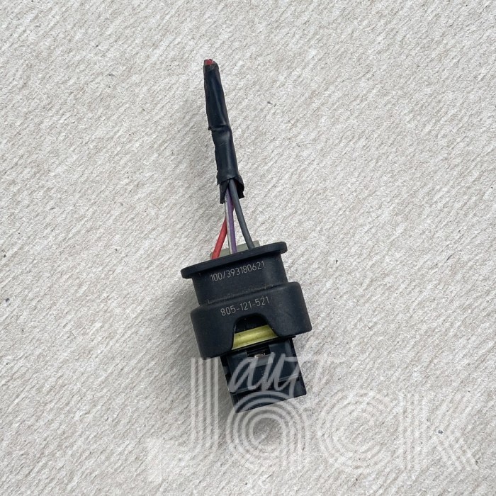 Роз'єм для Tesla oe 805121521